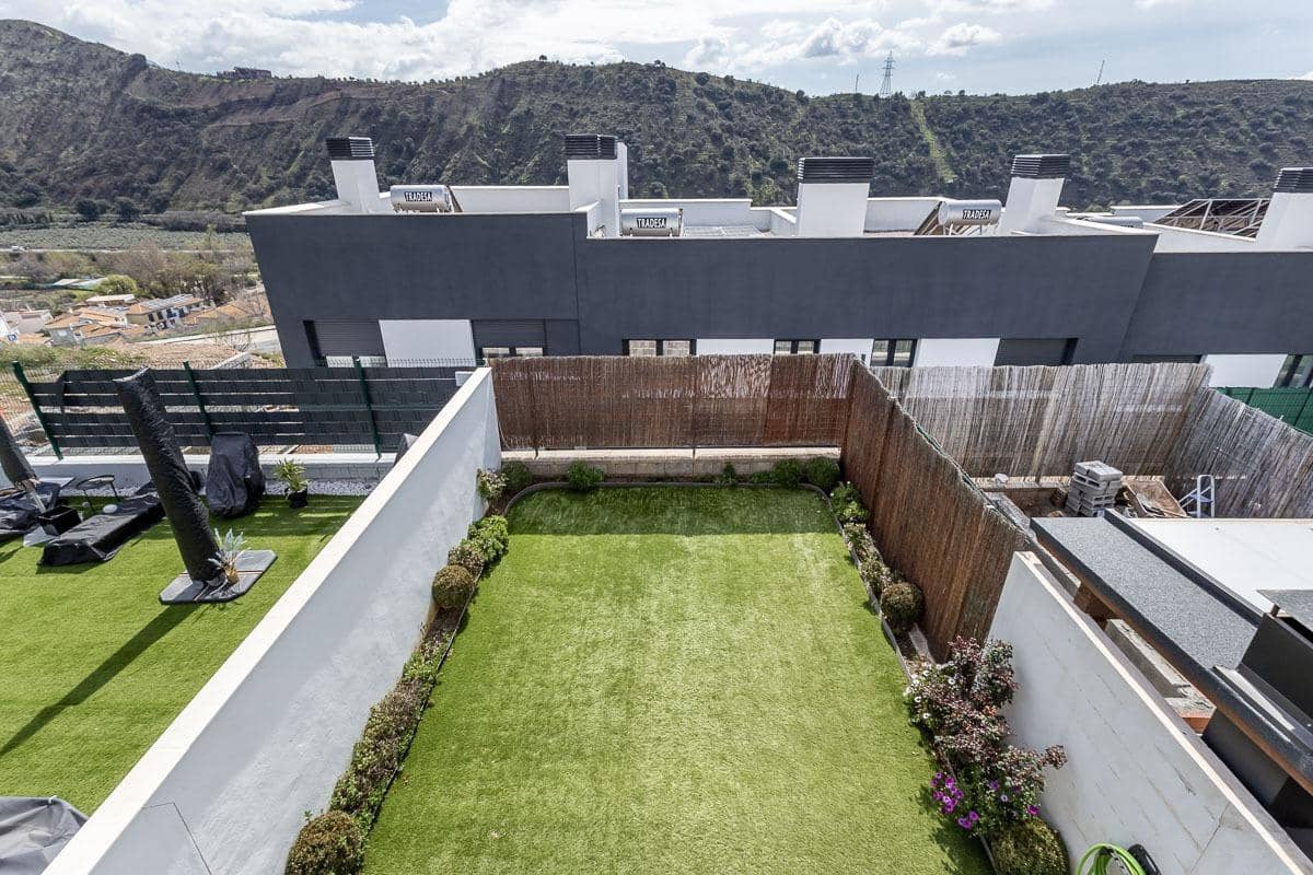 3 chambre Villa/Maison Mitoyenne à vendre à Grenade ville - 349 000 € (Ref: 9680525)