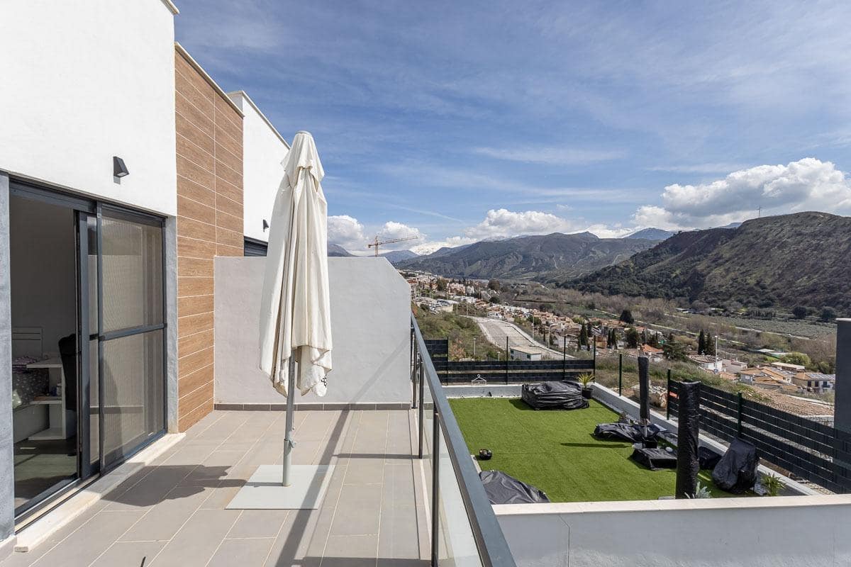 3 chambre Villa/Maison Mitoyenne à vendre à Grenade ville - 349 000 € (Ref: 9680525)