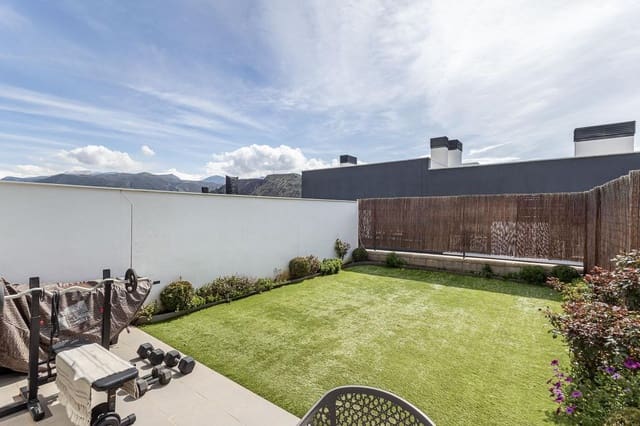 3 chambre Villa/Maison Mitoyenne à vendre à Carretera de la Sierra, Grenade ville - 349 000 € (Ref: 9680525)