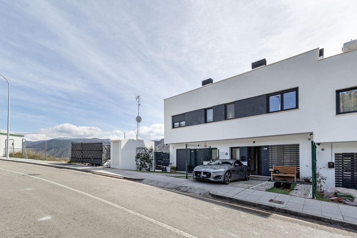 3 chambre Villa/Maison Mitoyenne à vendre à Grenade ville - 349 000 € (Ref: 9680525)