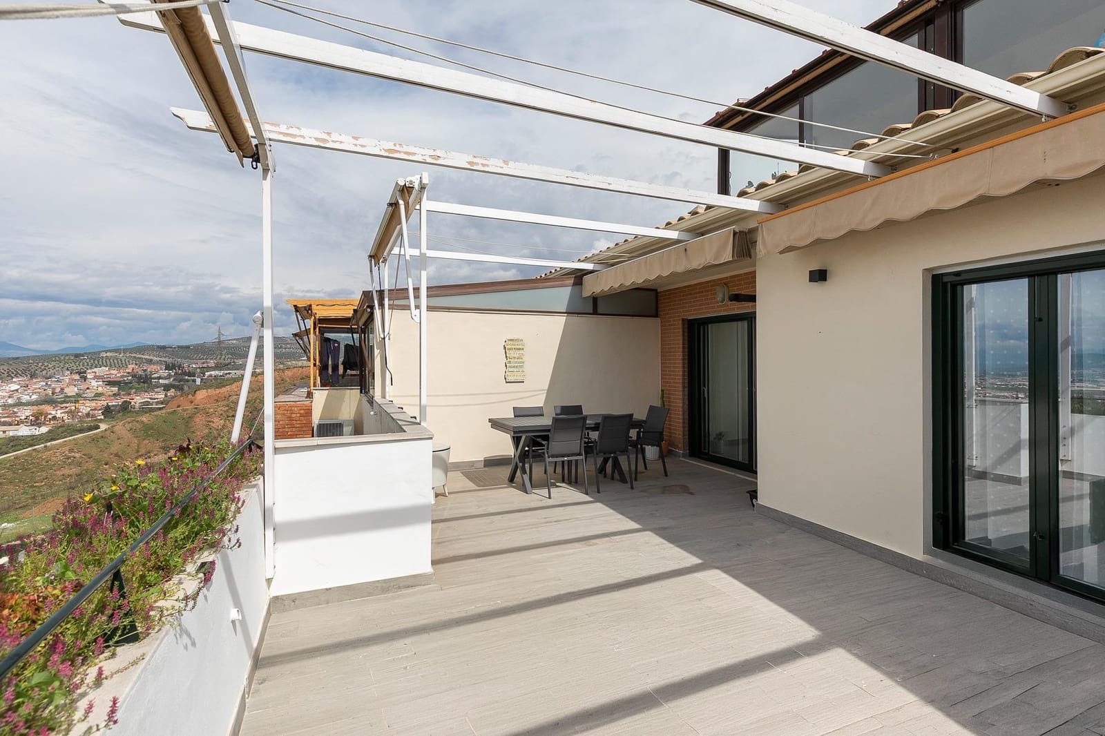 3 Zimmer Penthouse zu verkaufen in Jun mit Pool Garage - 360.000 € (Ref: 9680526)