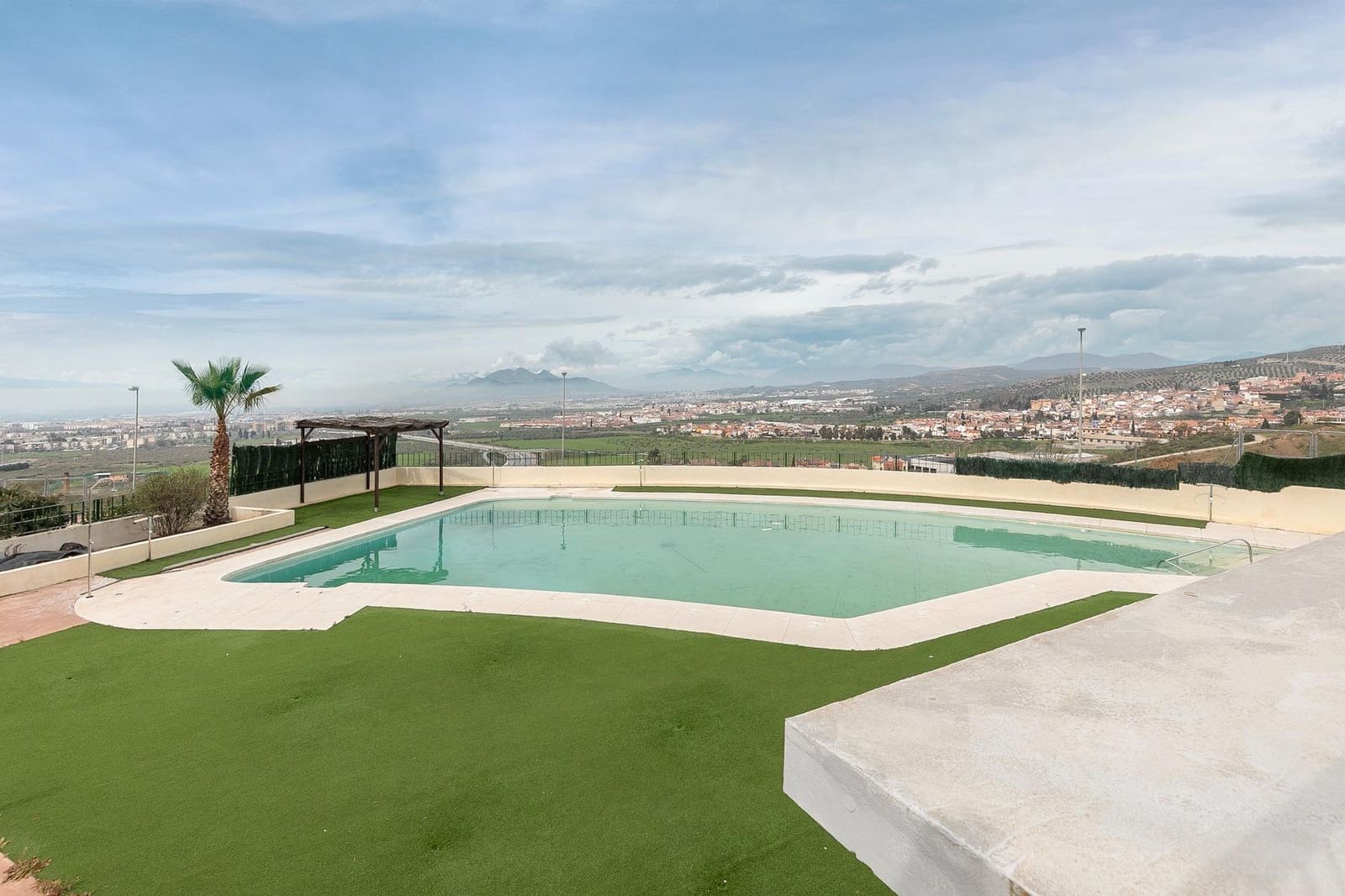 3 Zimmer Penthouse zu verkaufen in Jun mit Pool Garage - 360.000 € (Ref: 9680526)