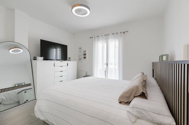 3 Zimmer Penthouse zu verkaufen in Jun mit Pool Garage - 360.000 € (Ref: 9680526)