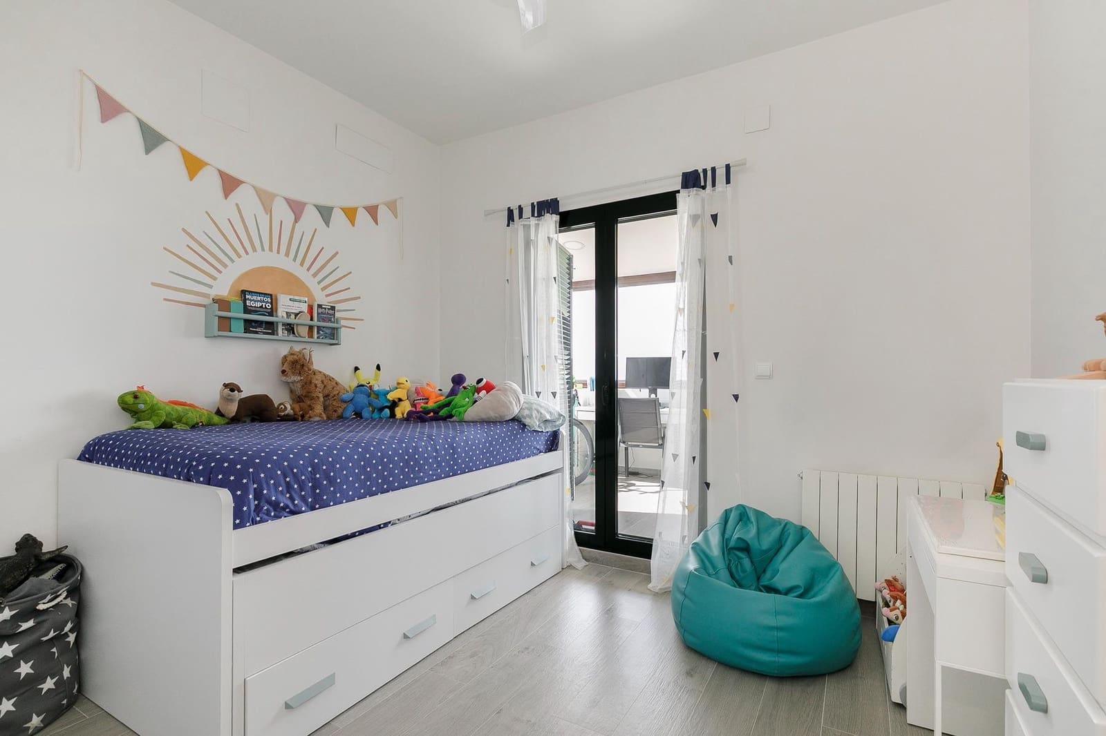 3 Zimmer Penthouse zu verkaufen in Jun mit Pool Garage - 360.000 € (Ref: 9680526)