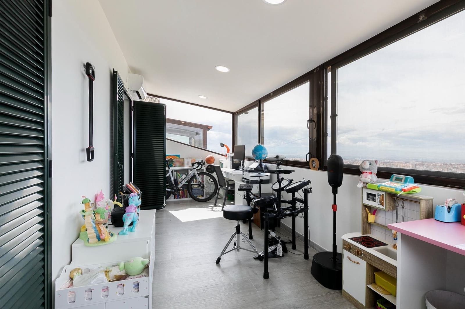 3 Zimmer Penthouse zu verkaufen in Jun mit Pool Garage - 360.000 € (Ref: 9680526)