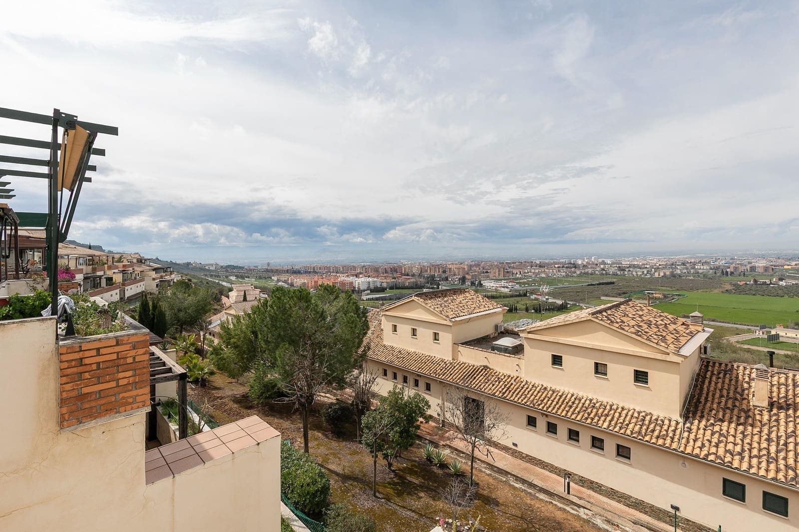 3 Zimmer Penthouse zu verkaufen in Jun mit Pool Garage - 360.000 € (Ref: 9680526)