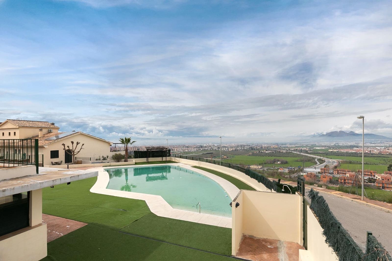 3 Zimmer Penthouse zu verkaufen in Jun mit Pool Garage - 360.000 € (Ref: 9680526)