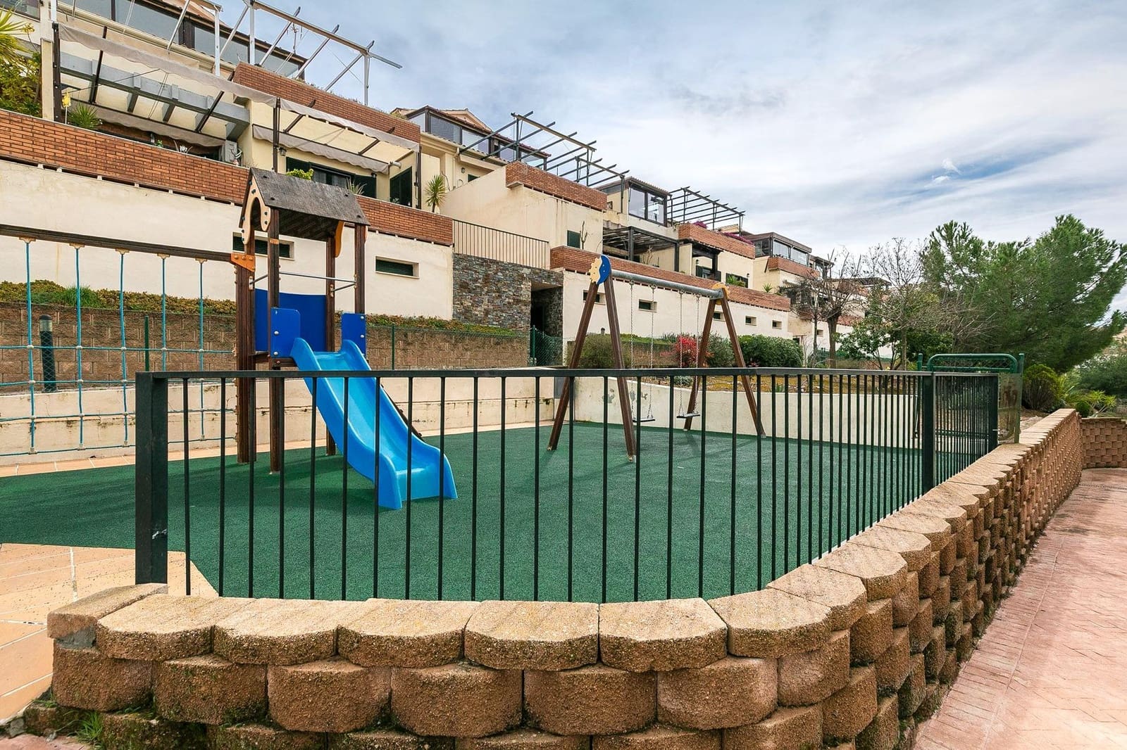 3 Zimmer Penthouse zu verkaufen in Jun mit Pool Garage - 360.000 € (Ref: 9680526)