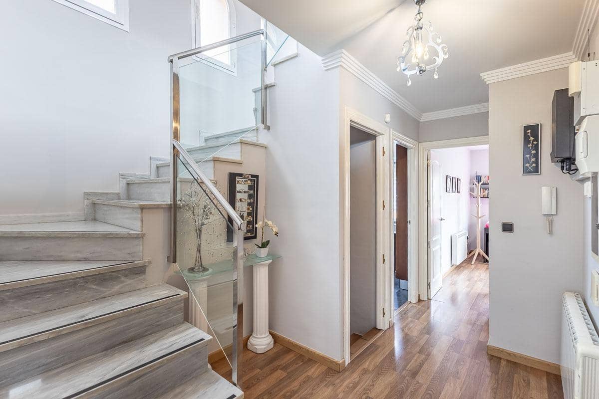 4 sypialnia Dom szeregowy na sprzedaż w Alhendin z basenem garażem - 390 000 € (Ref: 9680527)