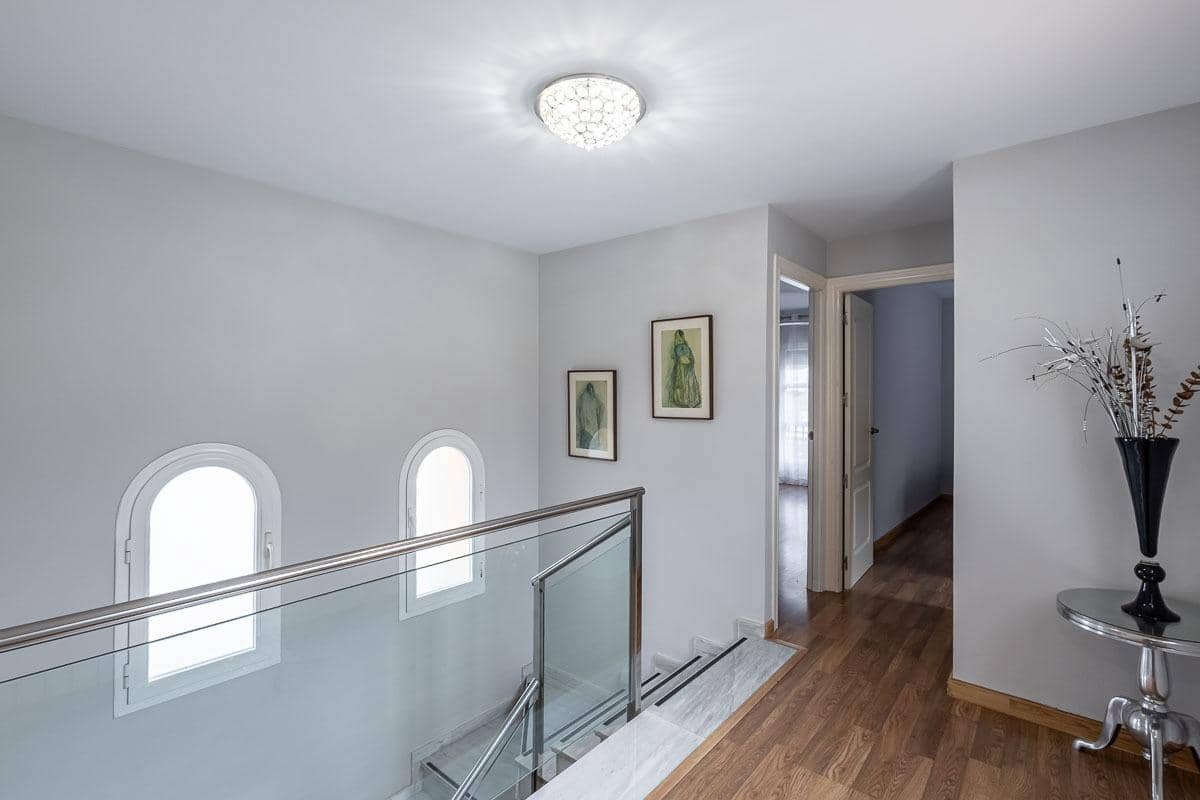 4 sypialnia Dom szeregowy na sprzedaż w Alhendin z basenem garażem - 390 000 € (Ref: 9680527)