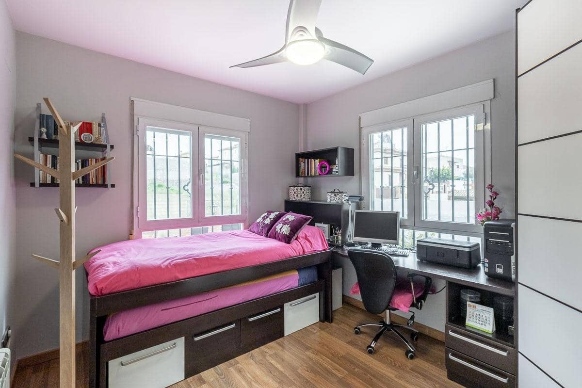 4 sypialnia Dom szeregowy na sprzedaż w Alhendin z basenem garażem - 390 000 € (Ref: 9680527)