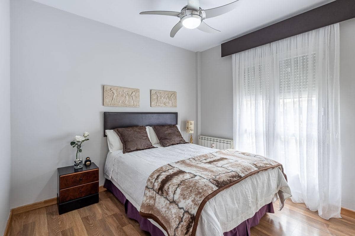 4 sypialnia Dom szeregowy na sprzedaż w Alhendin z basenem garażem - 390 000 € (Ref: 9680527)