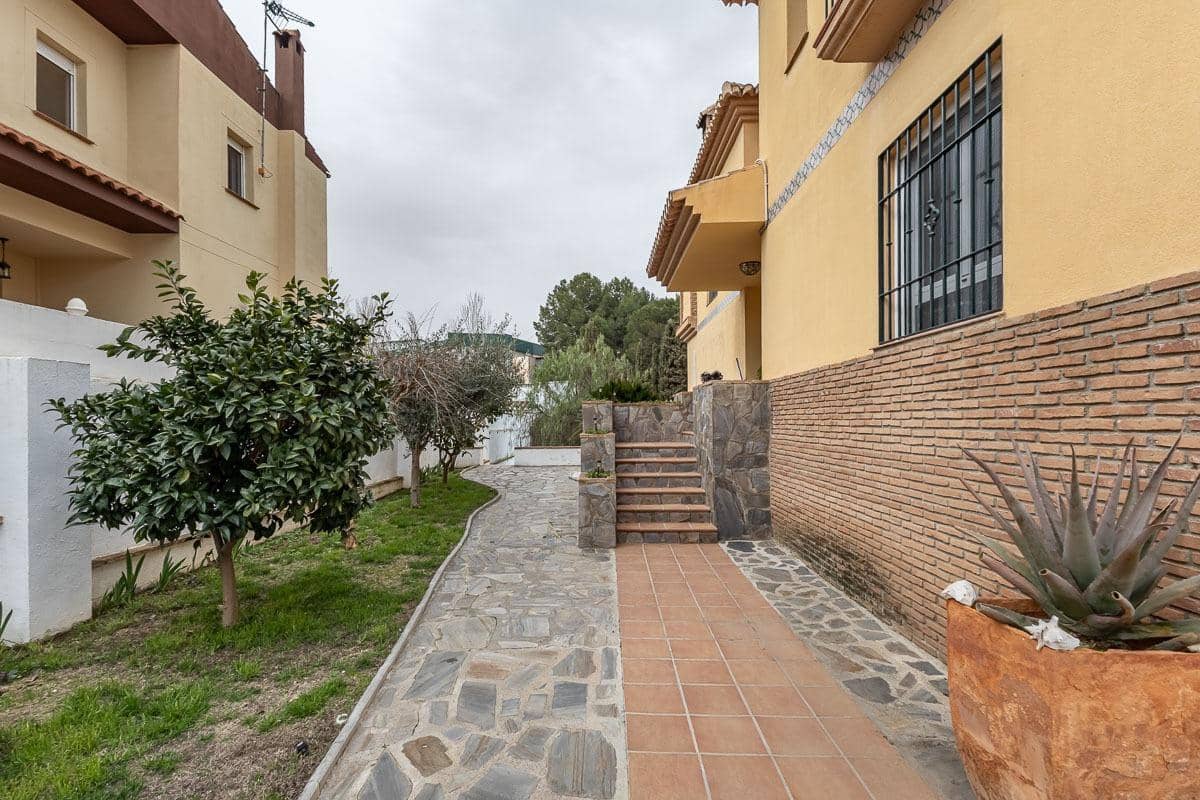 4 sypialnia Dom szeregowy na sprzedaż w Alhendin z basenem garażem - 390 000 € (Ref: 9680527)