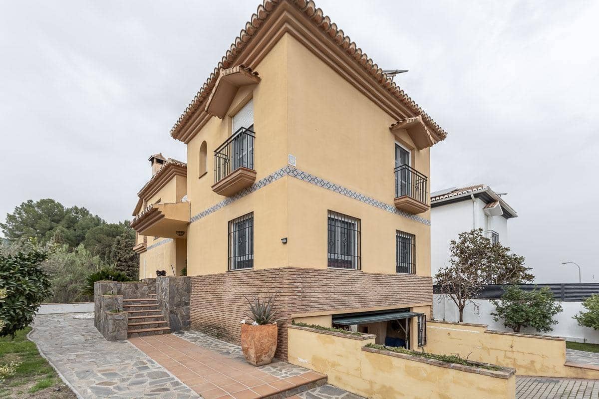 4 sypialnia Dom szeregowy na sprzedaż w Alhendin z basenem garażem - 390 000 € (Ref: 9680527)