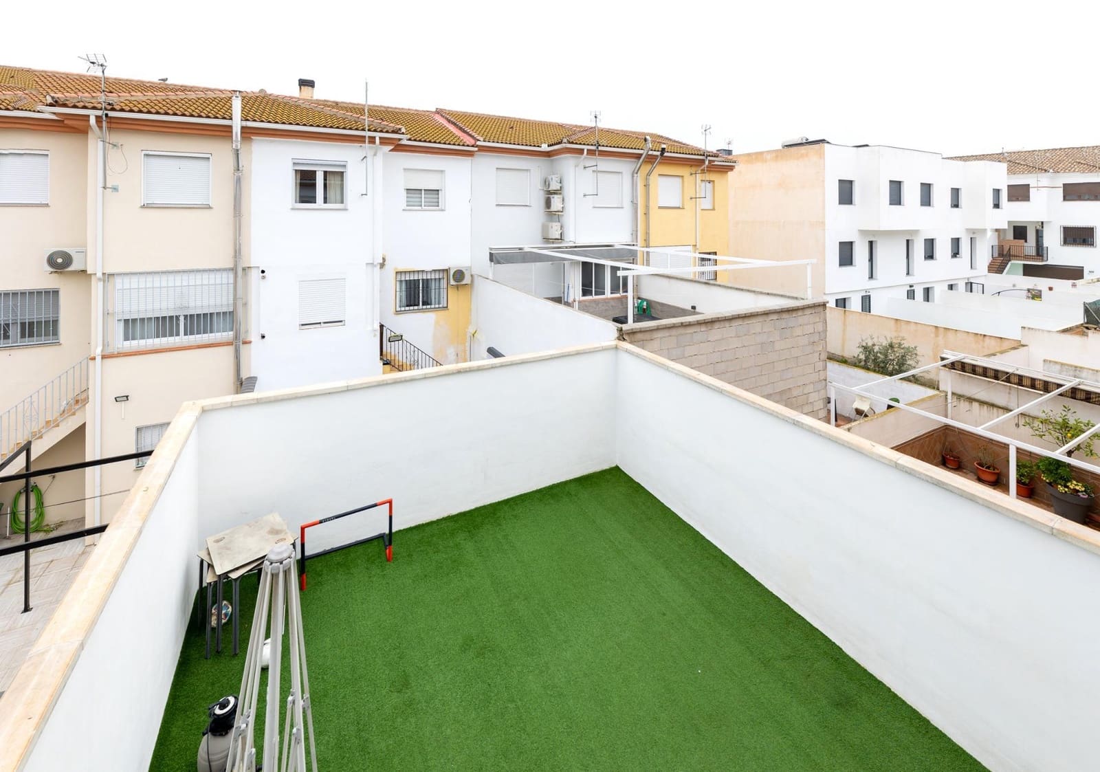 4 sypialnia Dom szeregowy na sprzedaż w Vegas del Genil z garażem - 209 900 € (Ref: 9680528)