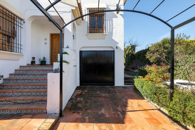 4 slaapkamer Villa te koop in Otura met zwembad garage - € 325.000 (Ref: 9691169)