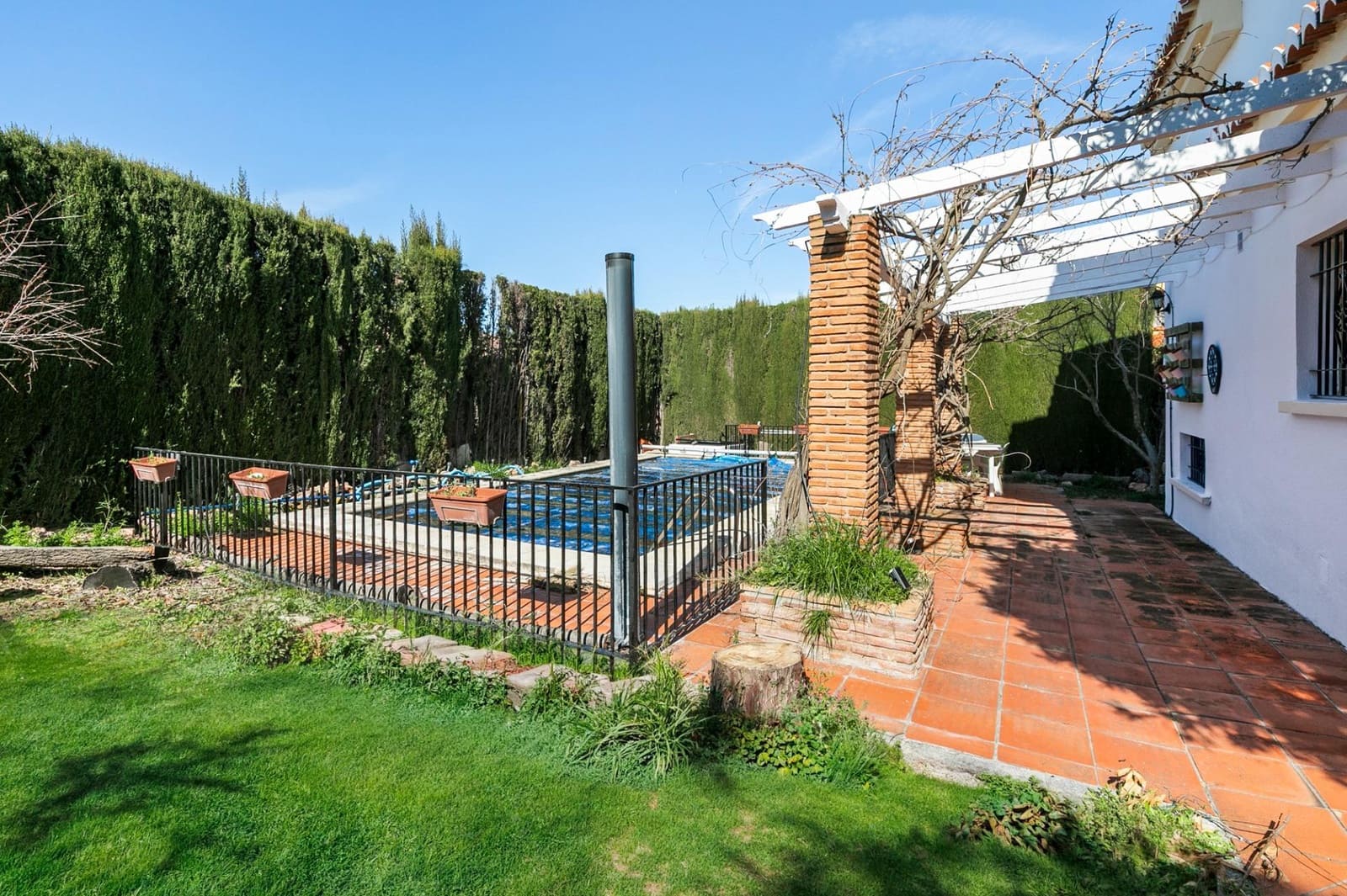 4 slaapkamer Villa te koop in Otura met zwembad garage - € 325.000 (Ref: 9691169)