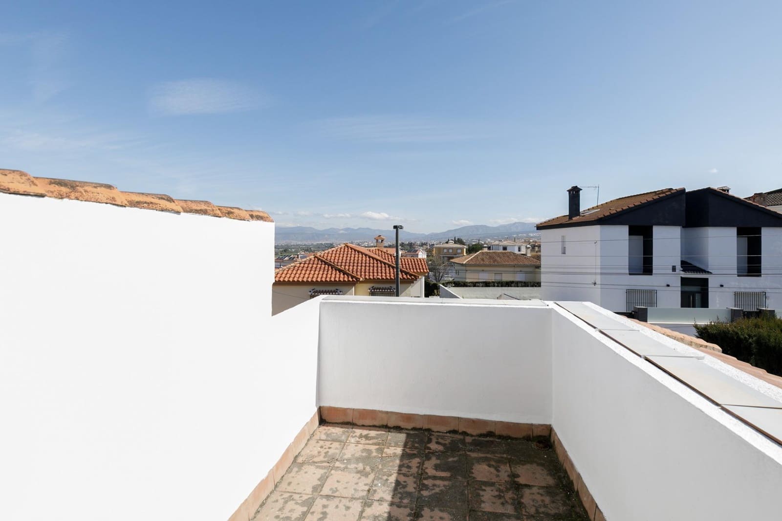 4 slaapkamer Villa te koop in Otura met zwembad garage - € 325.000 (Ref: 9691169)