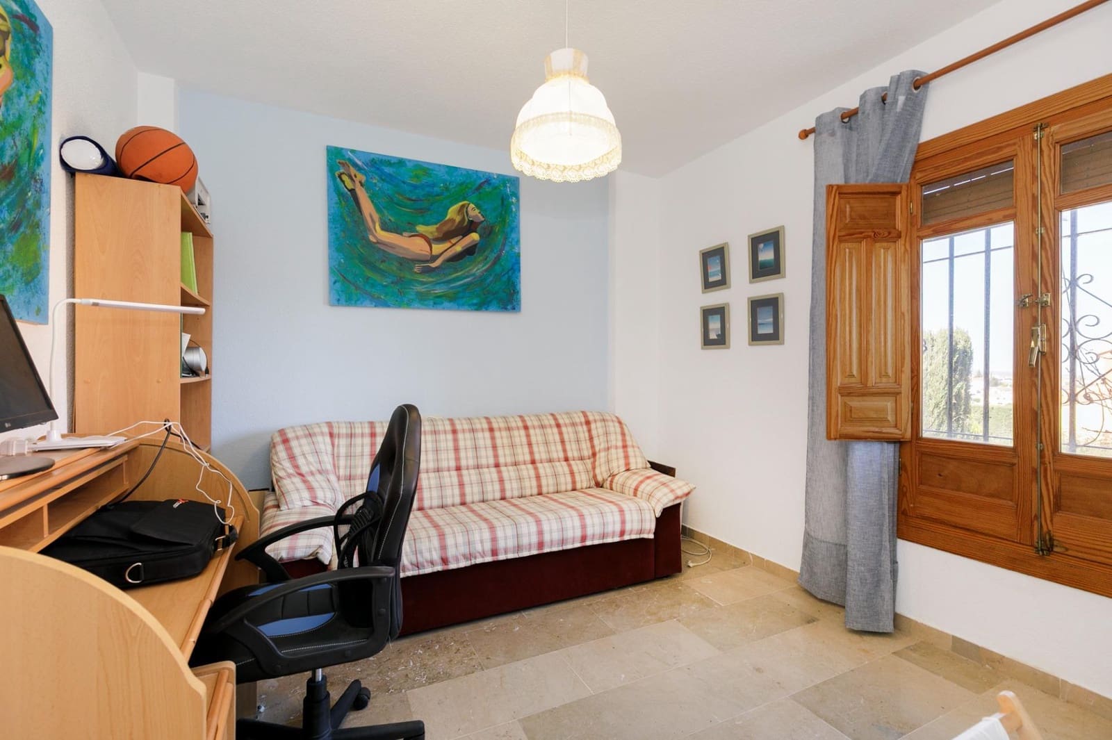 4 slaapkamer Villa te koop in Otura met zwembad garage - € 325.000 (Ref: 9691169)