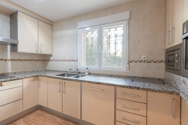 5 quarto Moradia para venda em Granada cidade - 479 000 € (Ref: 9691171)