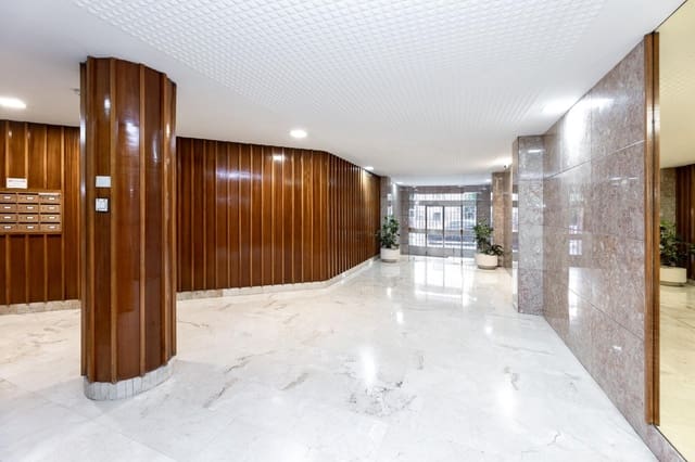 6 soveværelse Lejlighed til salg i Granada by - € 695.000 (Ref: 9696326)