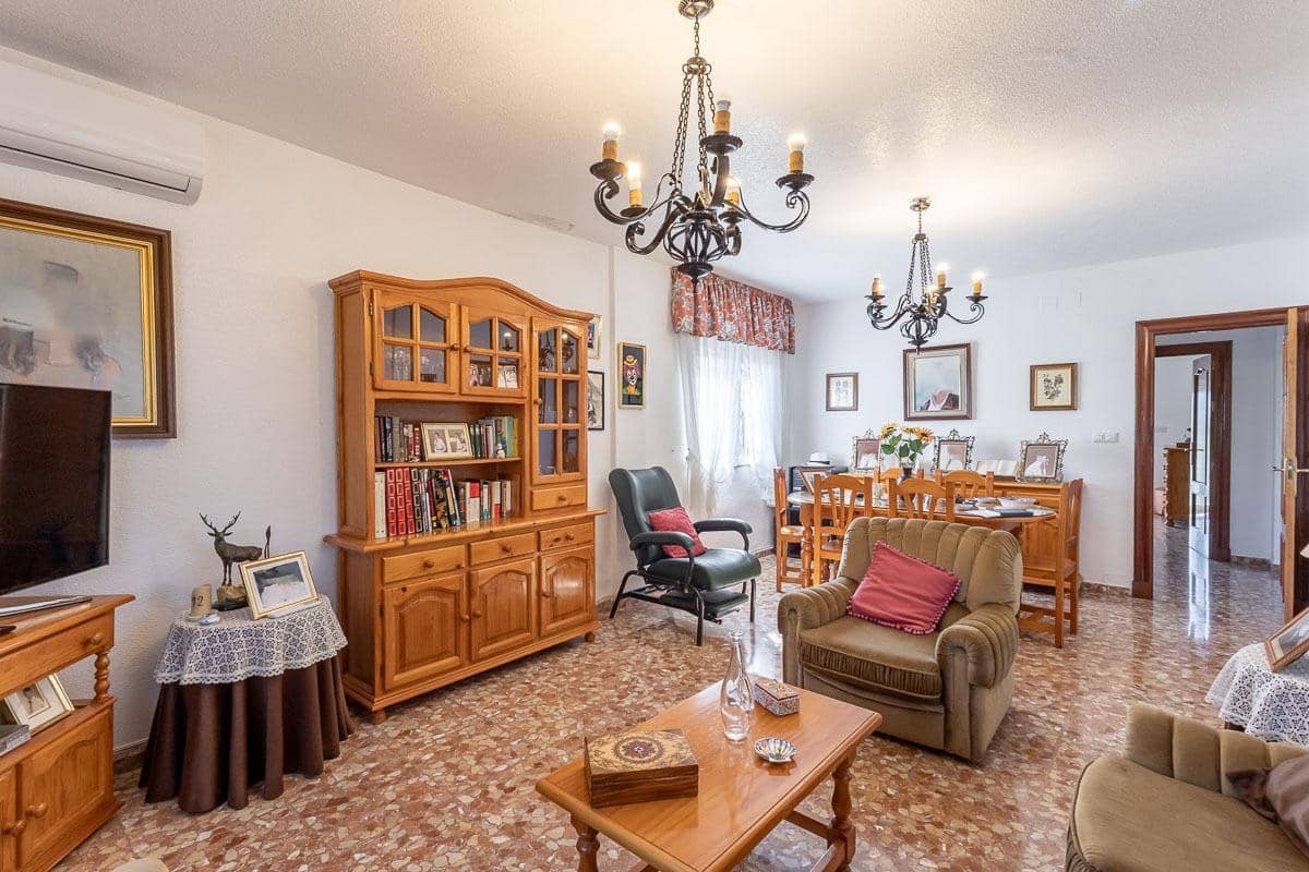 5 soveværelse Villa til salg i Atarfe med swimmingpool garage - € 390.000 (Ref: 9696327)