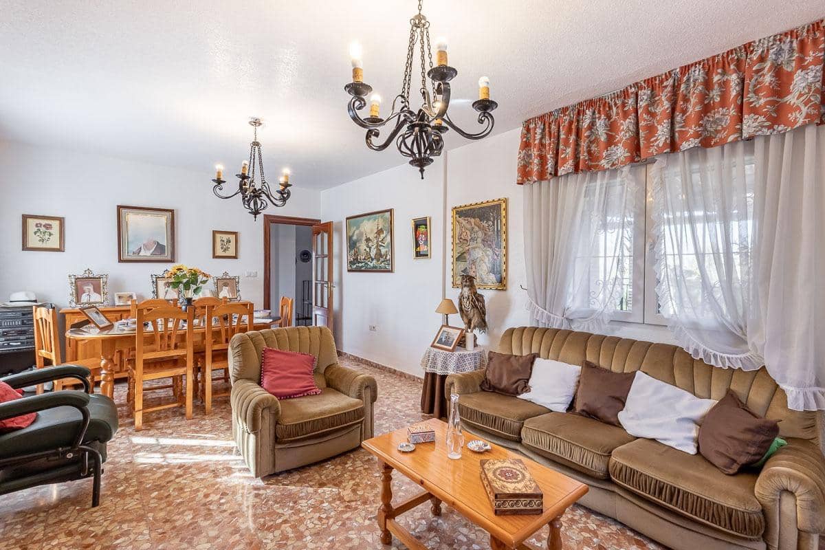 5 soveværelse Villa til salg i Atarfe med swimmingpool garage - € 390.000 (Ref: 9696327)