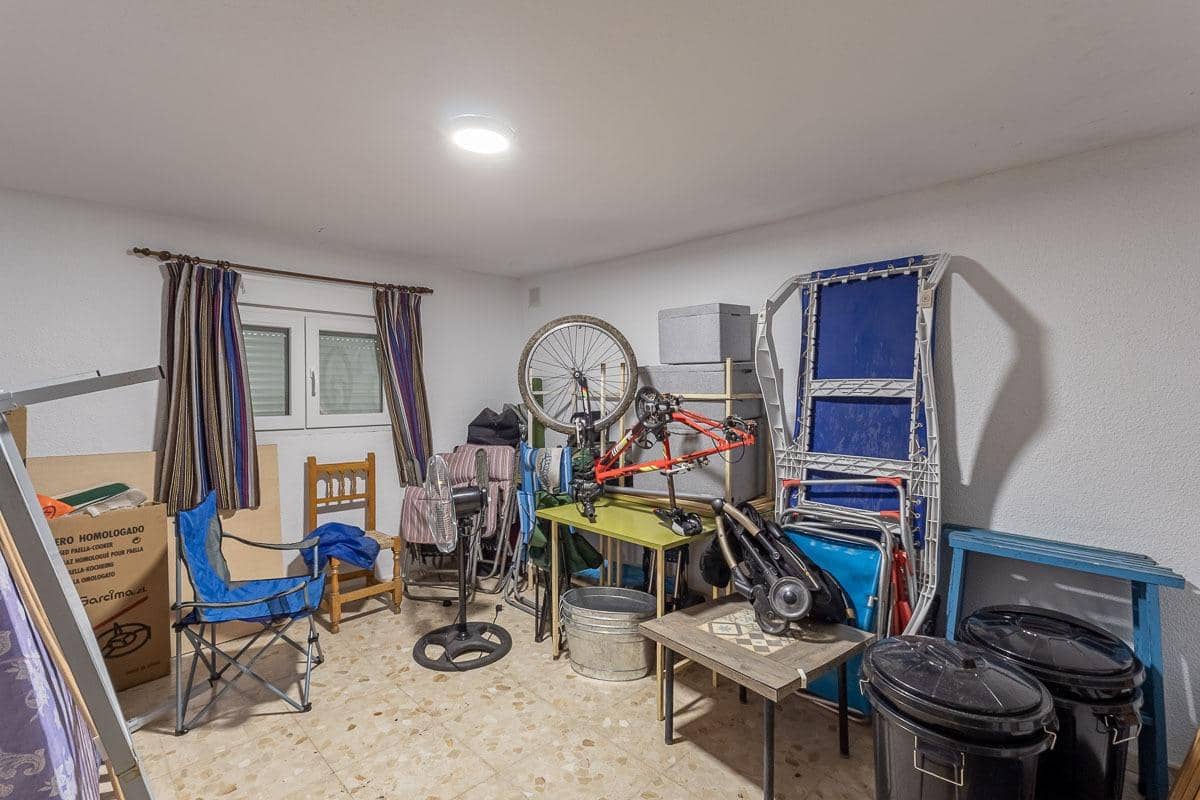 5 soveværelse Villa til salg i Atarfe med swimmingpool garage - € 390.000 (Ref: 9696327)