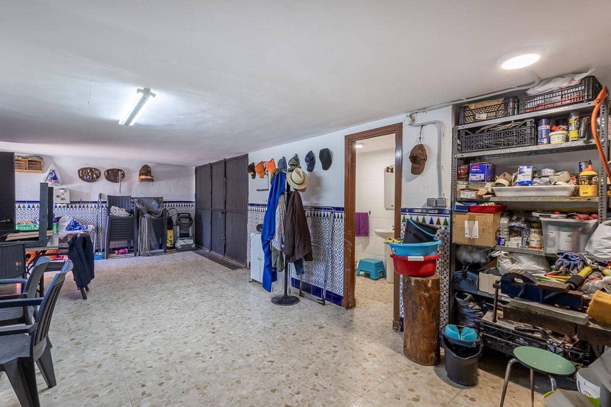 5 soveværelse Villa til salg i Atarfe med swimmingpool garage - € 390.000 (Ref: 9696327)