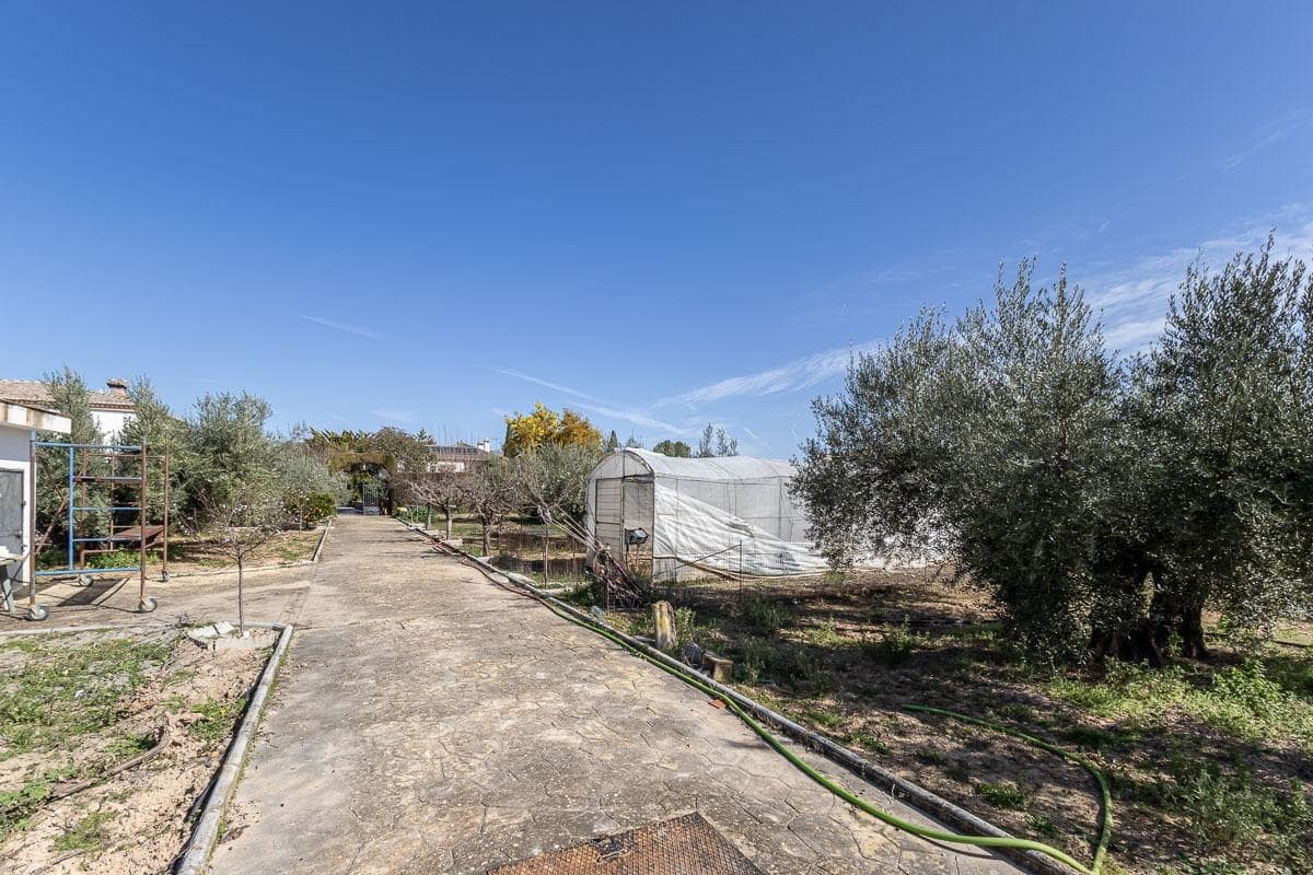 5 soveværelse Villa til salg i Atarfe med swimmingpool garage - € 390.000 (Ref: 9696327)