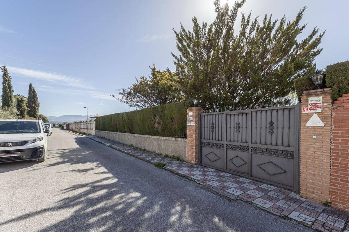 5 soveværelse Villa til salg i Atarfe med swimmingpool garage - € 390.000 (Ref: 9696327)