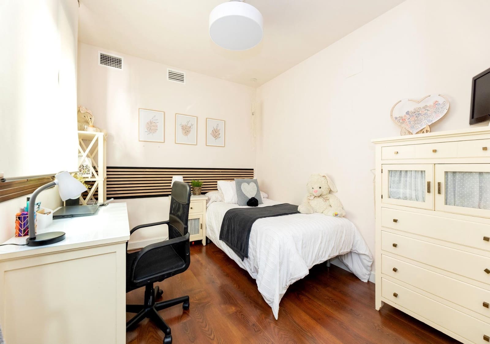 3 bedroom Apartment for sale in Albolote with garage - € 265,000 (Ref: 9696328)