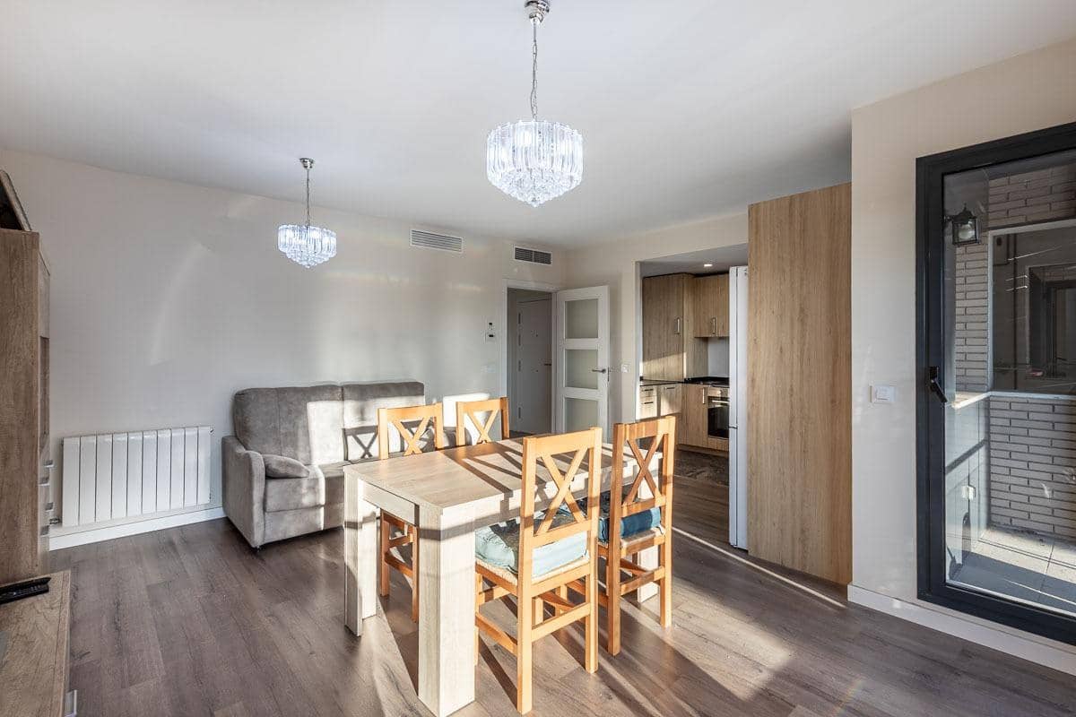 2 soverom Leilighet til salgs i Granada by med svømmebasseng garasje - € 299 000 (Ref: 9696330)