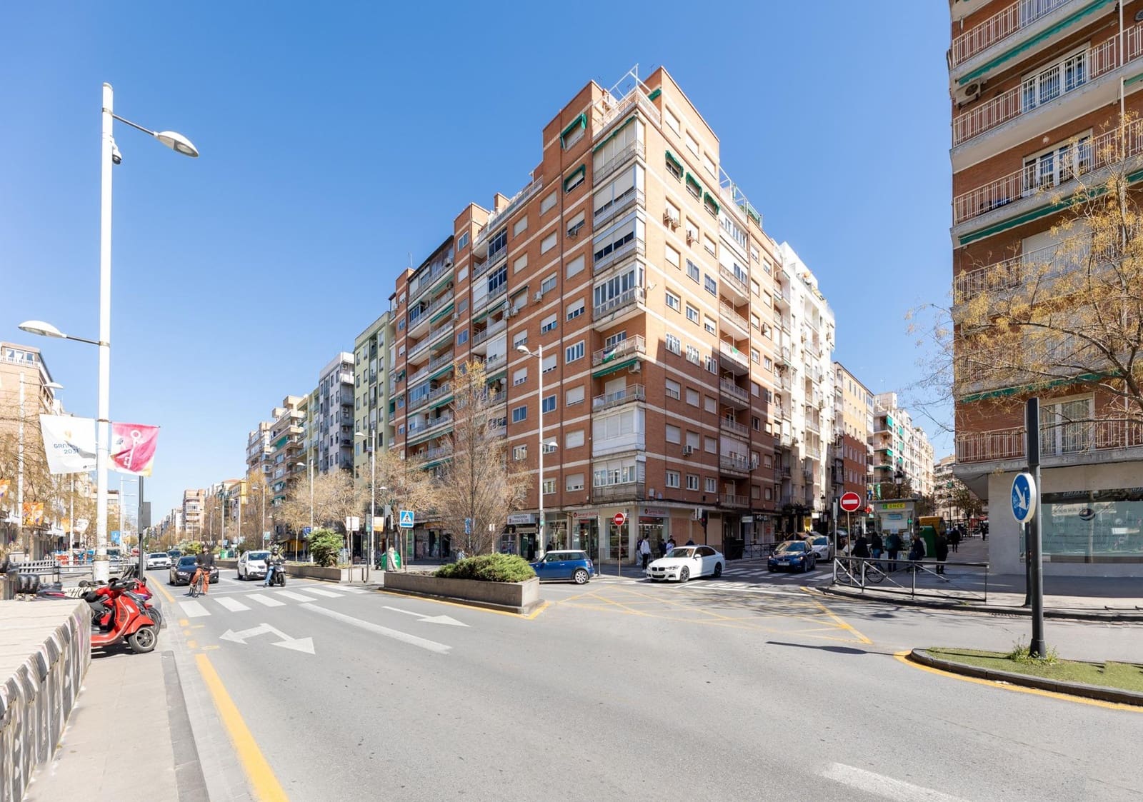 2 soveværelse Lejlighed til salg i Granada by - € 208.000 (Ref: 9699106)