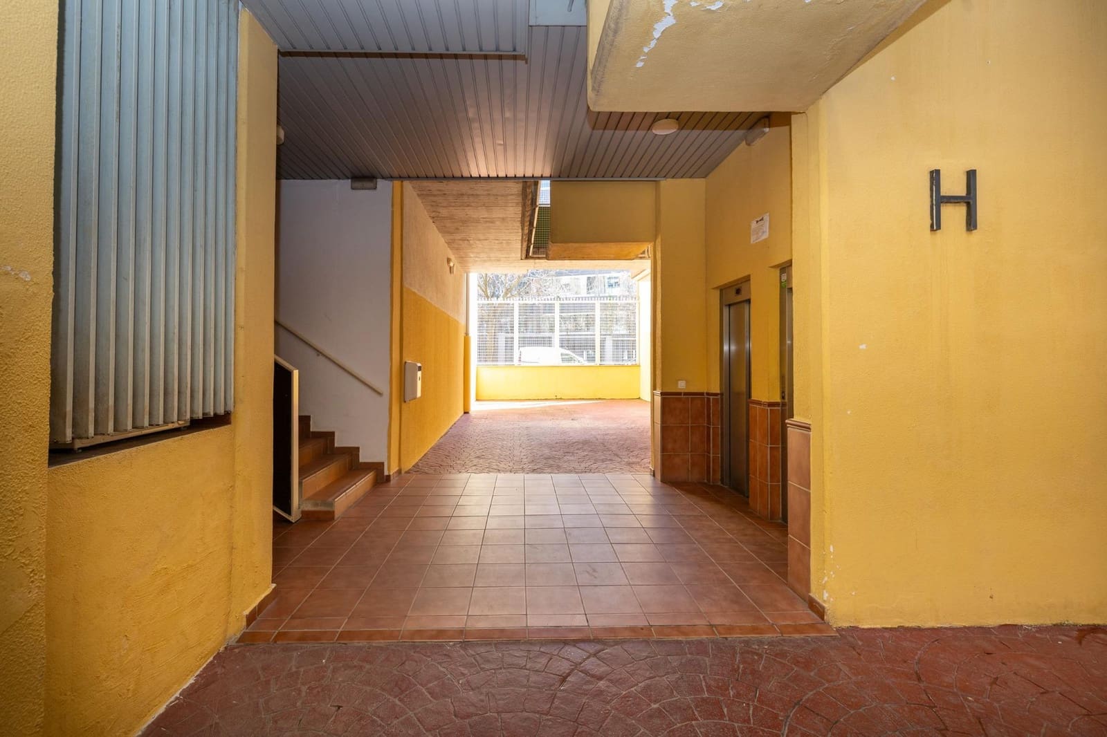 3 soveværelse Lejlighed til salg i Granada by med garage - € 226.000 (Ref: 9699107)