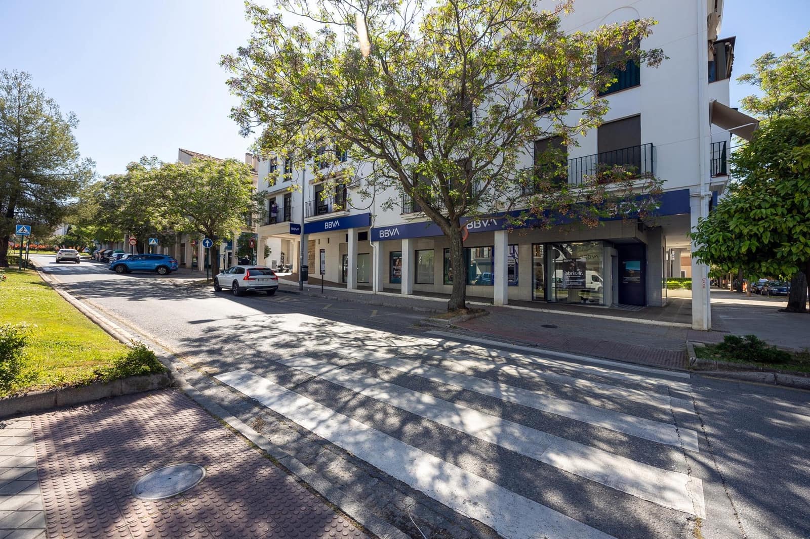Commercial for sale in Granada city - € 44,000 (Ref: 9699108)