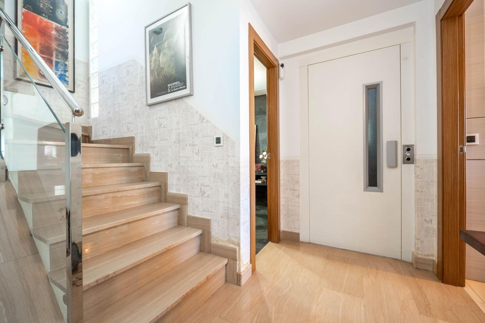 4 soveværelse Rækkehus til salg i Granada by med garage - € 512.000 (Ref: 9702391)