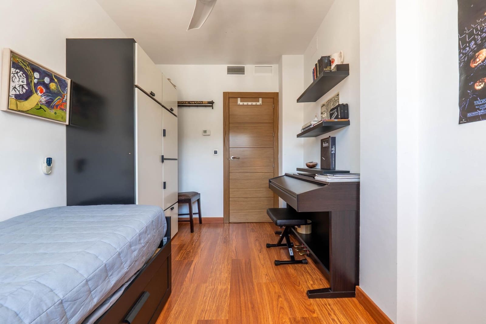 4 soveværelse Rækkehus til salg i Granada by med garage - € 512.000 (Ref: 9702391)