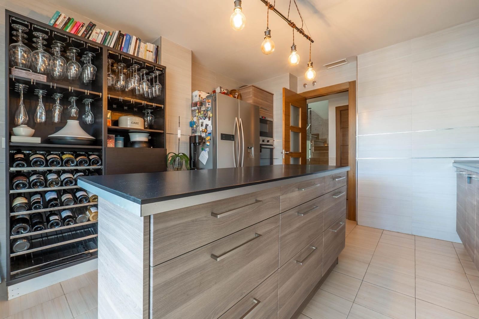 4 soveværelse Rækkehus til salg i Granada by med garage - € 512.000 (Ref: 9702391)