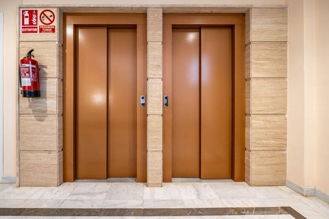 1 Zimmer Wohnung zu verkaufen in Motril mit Pool Garage - 284.900 € (Ref: 9702392)