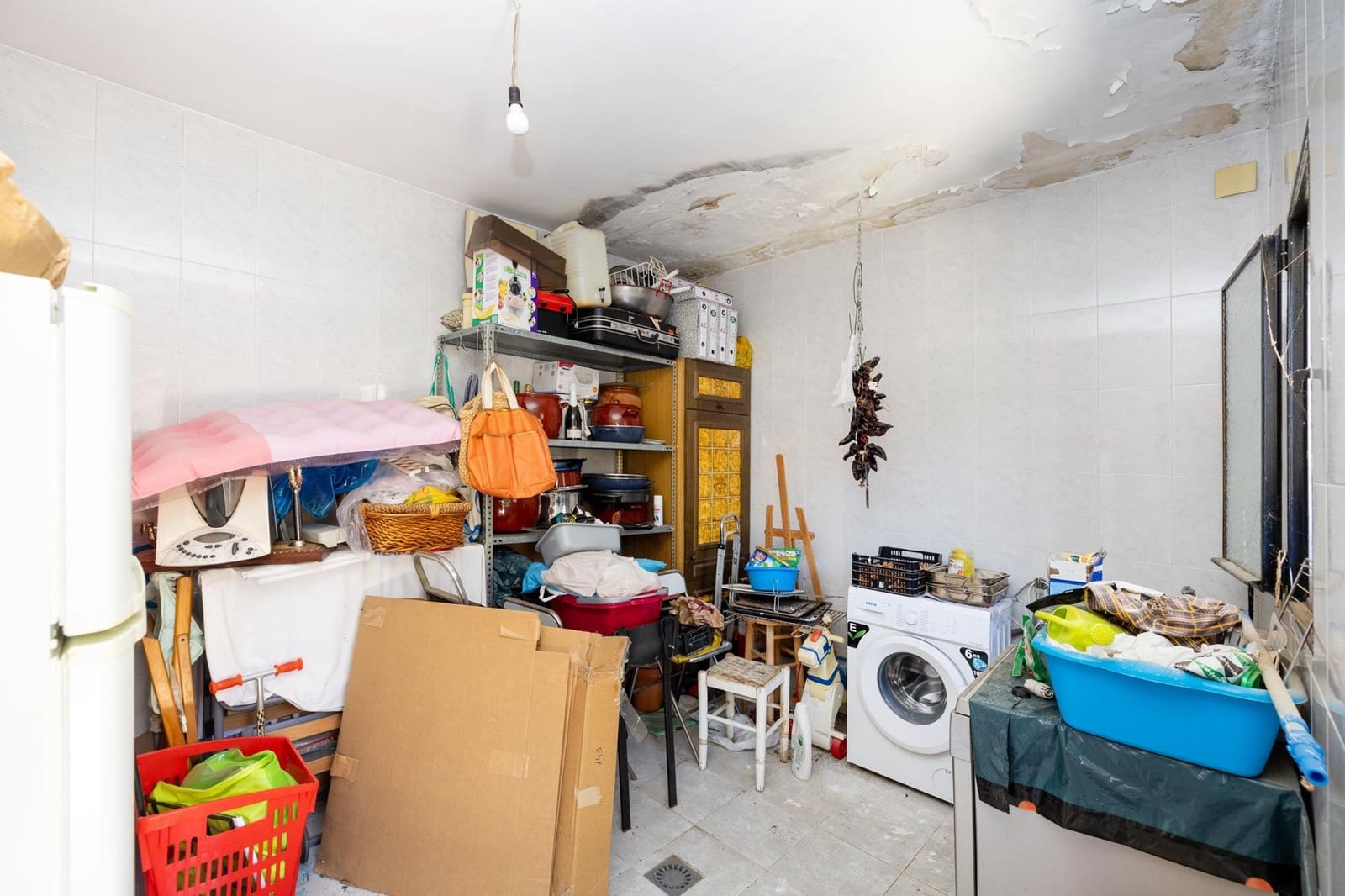 5 bedroom Villa for sale in Ogijares with pool garage - € 590,000 (Ref: 9702395)