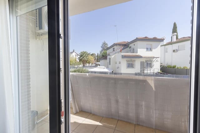 3 chambre Appartement à vendre à Gójar avec piscine - 195 000 € (Ref: 9712386)