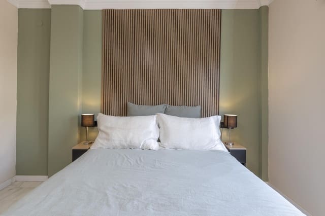 3 chambre Appartement à vendre à Gójar avec piscine - 195 000 € (Ref: 9712386)