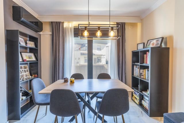 3 chambre Appartement à vendre à Gójar avec piscine - 195 000 € (Ref: 9712386)