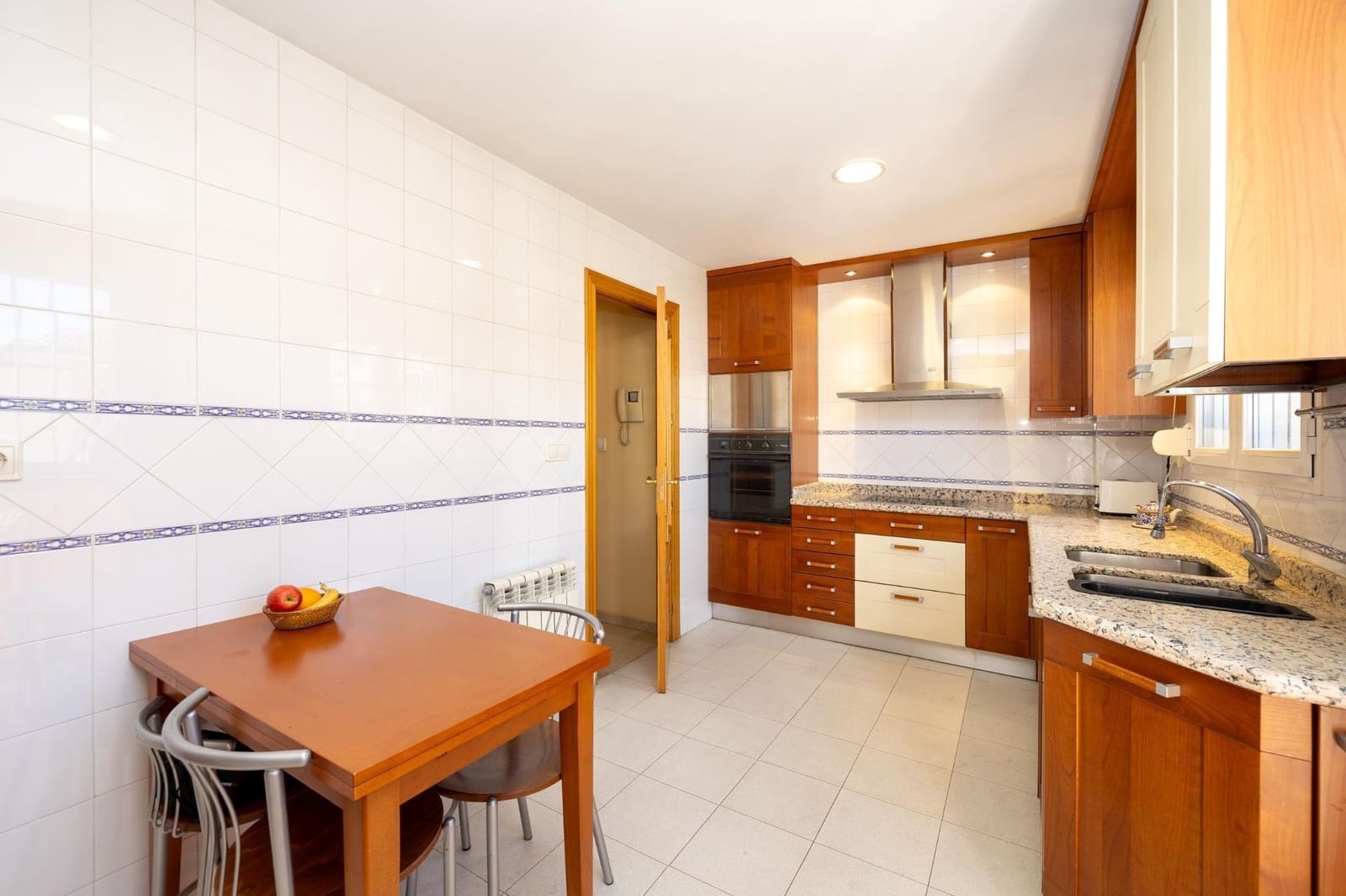 4 soveværelse Rækkehus til salg i Granada by - € 535.000 (Ref: 9712387)