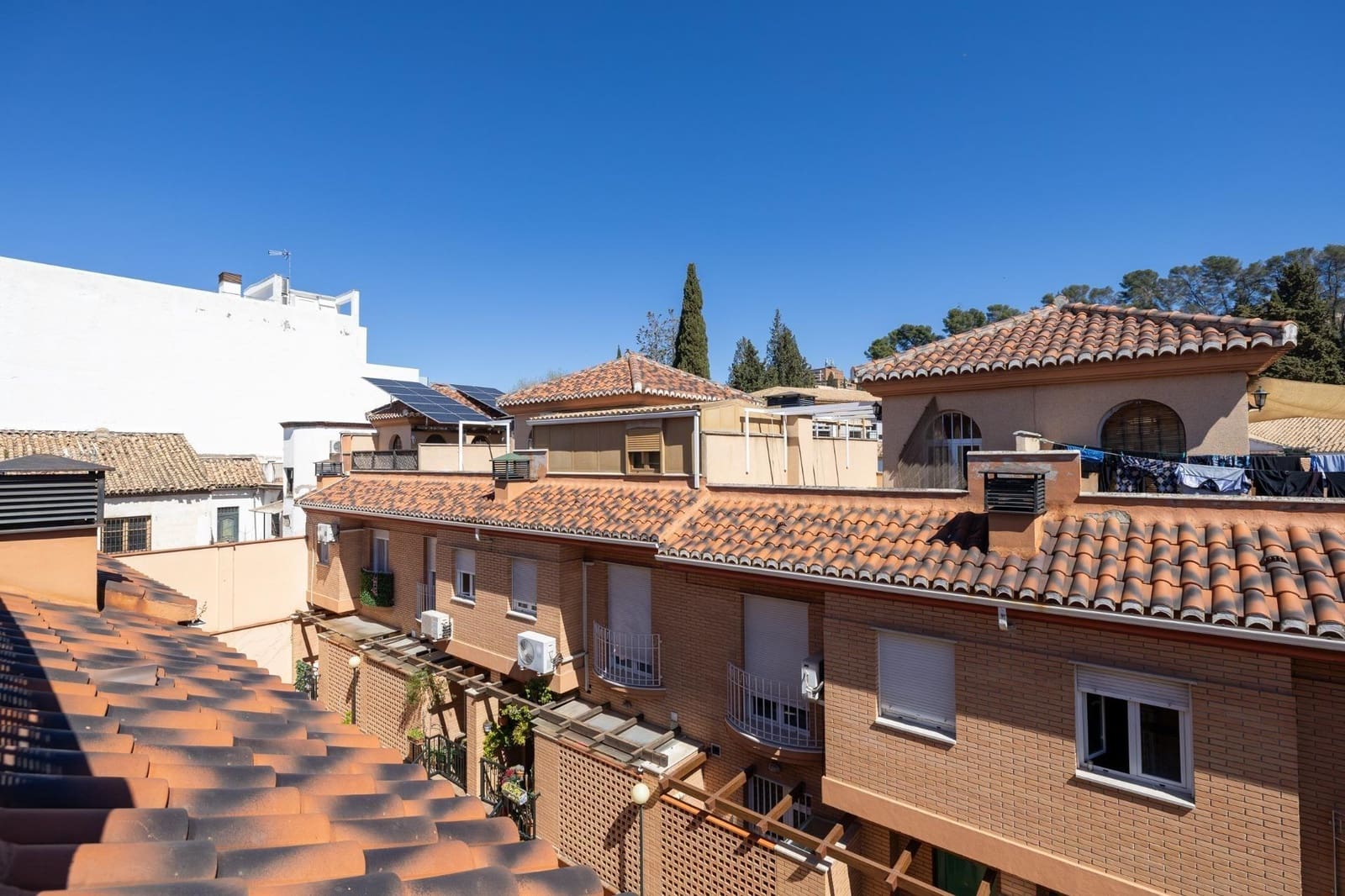 4 bedroom Terraced Villa for sale in Granada city - € 495,000 (Ref: 9712387)