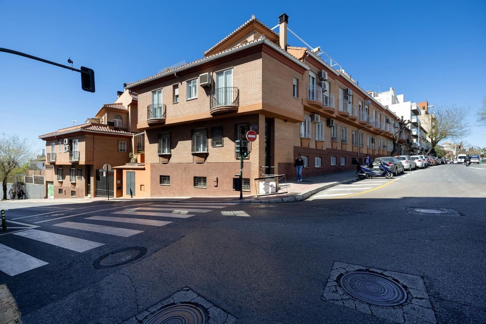 4 bedroom Terraced Villa for sale in Granada city - € 495,000 (Ref: 9712387)