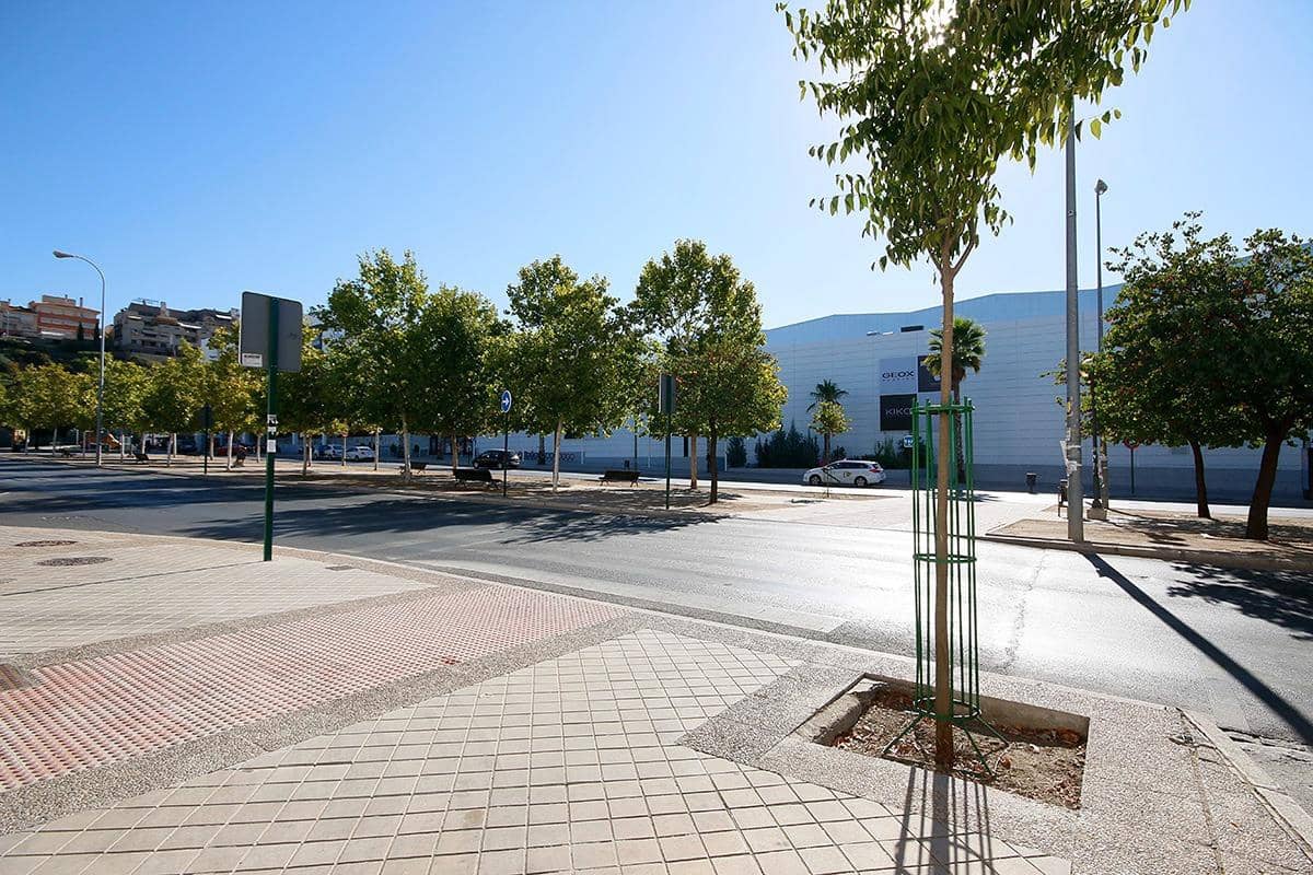 Erhverv til salg i Granada by - € 599.000 (Ref: 9712388)