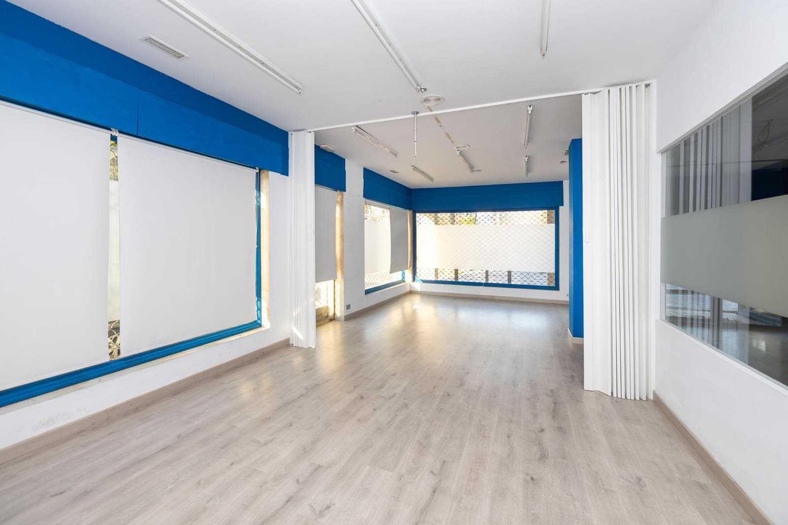 Erhverv til salg i Granada by - € 599.000 (Ref: 9712388)