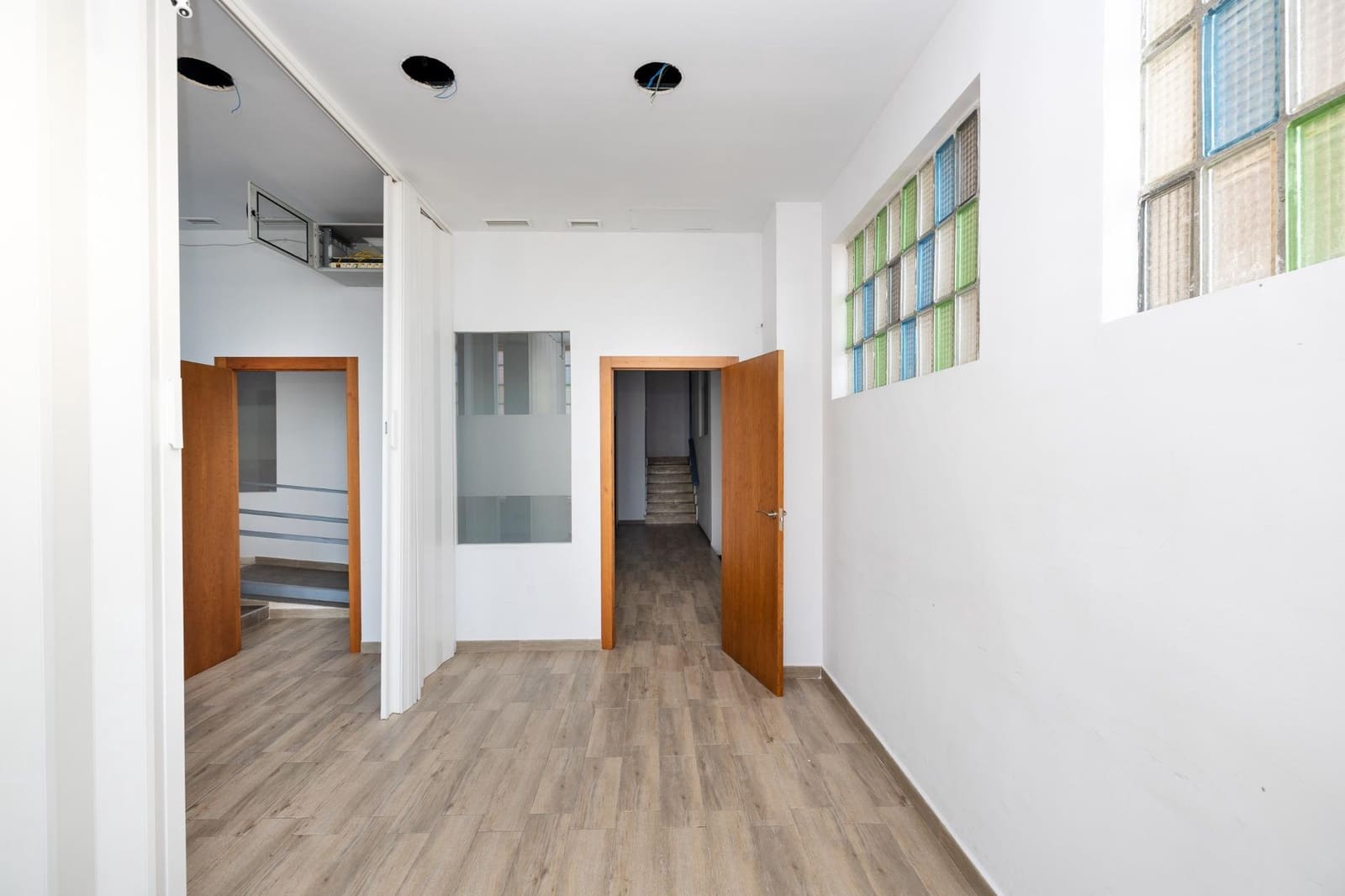 Erhverv til salg i Granada by - € 599.000 (Ref: 9712388)